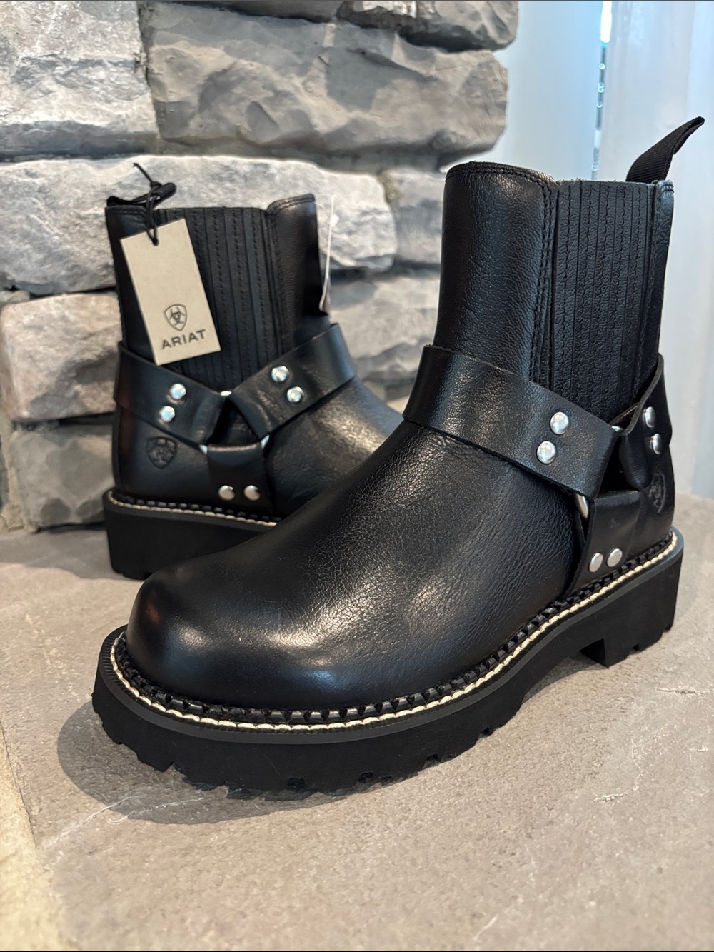 Ariat Fat baby Chelsea Harness Black Deertan full-grain leather,short,Western